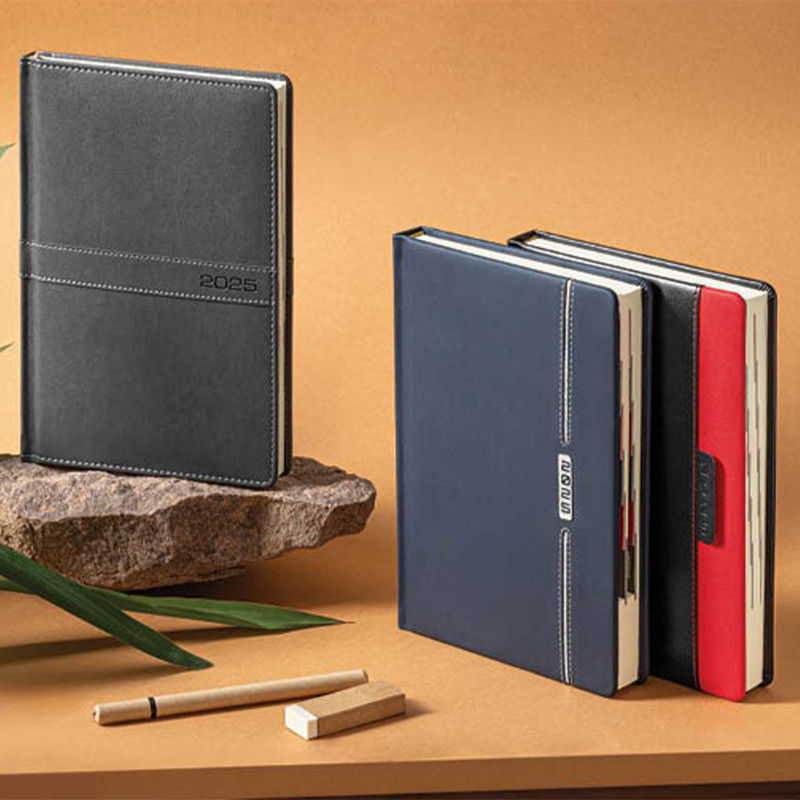 KALENDARZ  KSIĄŻKOWY A5 BEZ REGISTRÓW KBR329