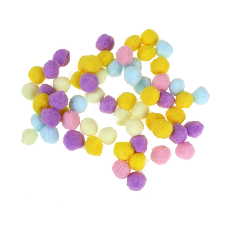 POMPONY POLIESTROWE PASTEL 60SZT  462567 TITANUM